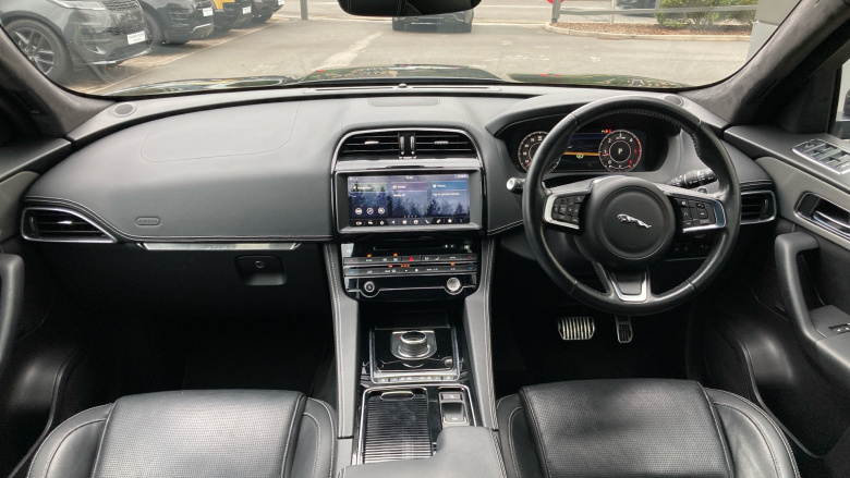 Jaguar F-Pace 2.0d [180] Chequered Flag 5dr Auto AWD Diesel Estate